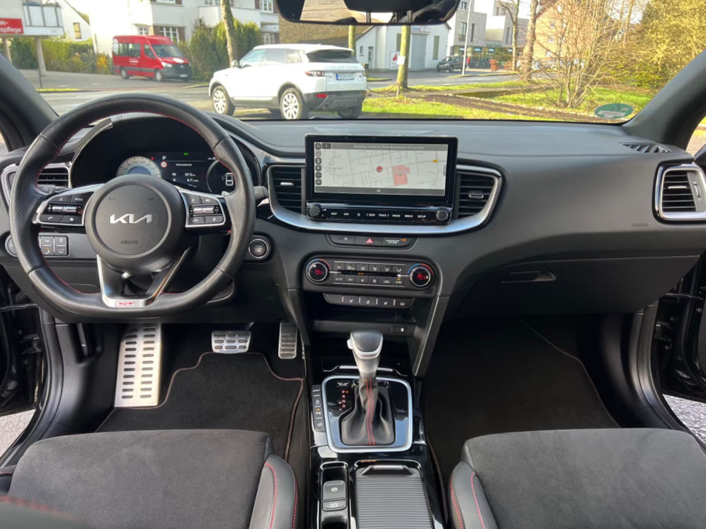 Kia ProCeed