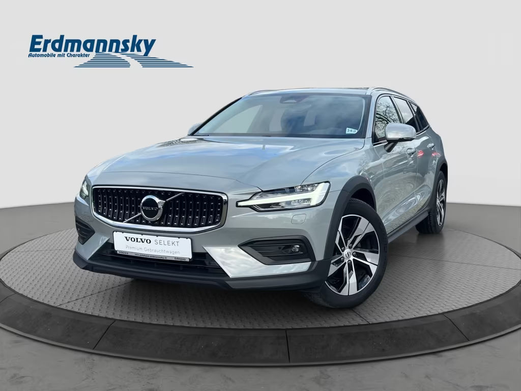 Volvo V60 Cross Country AWD Plus