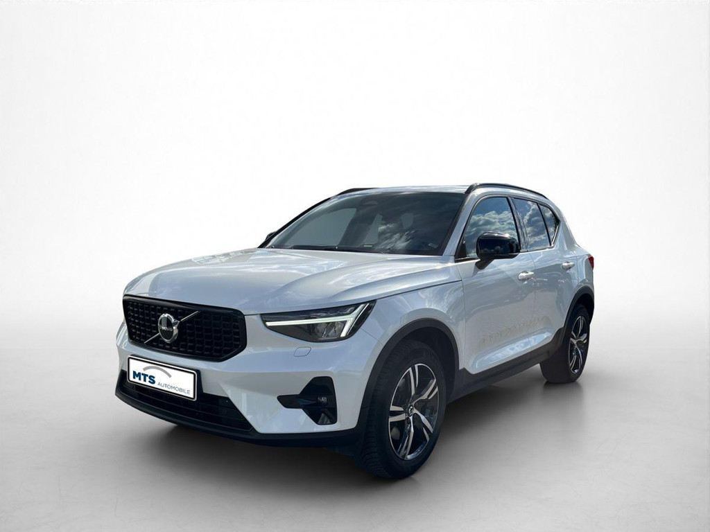 Volvo XC40 Plus Dark