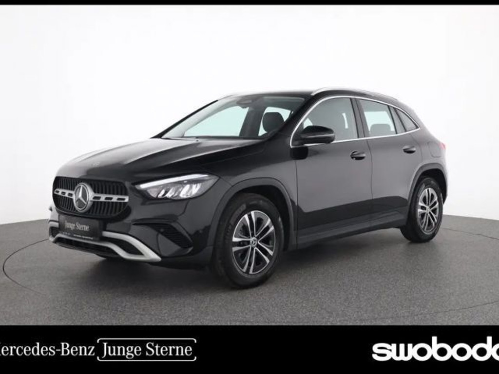 Mercedes-Benz GLA-Klasse GLA 180 Fernlichtassist Kamera Totwinkelassistent