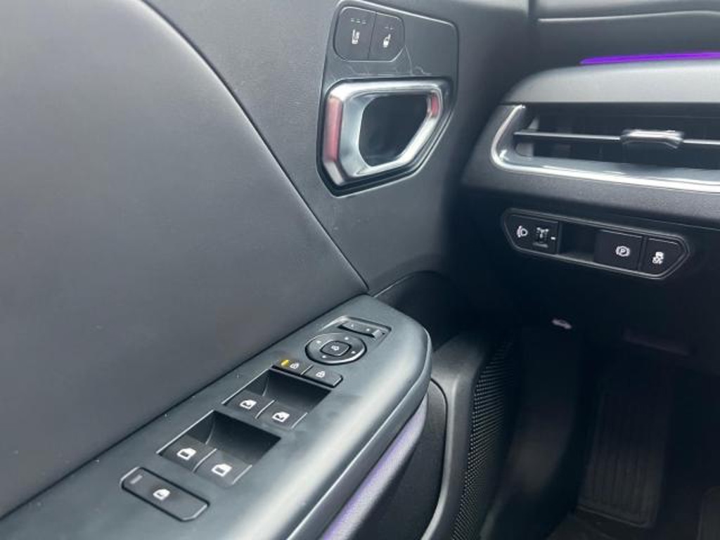 Kia K4