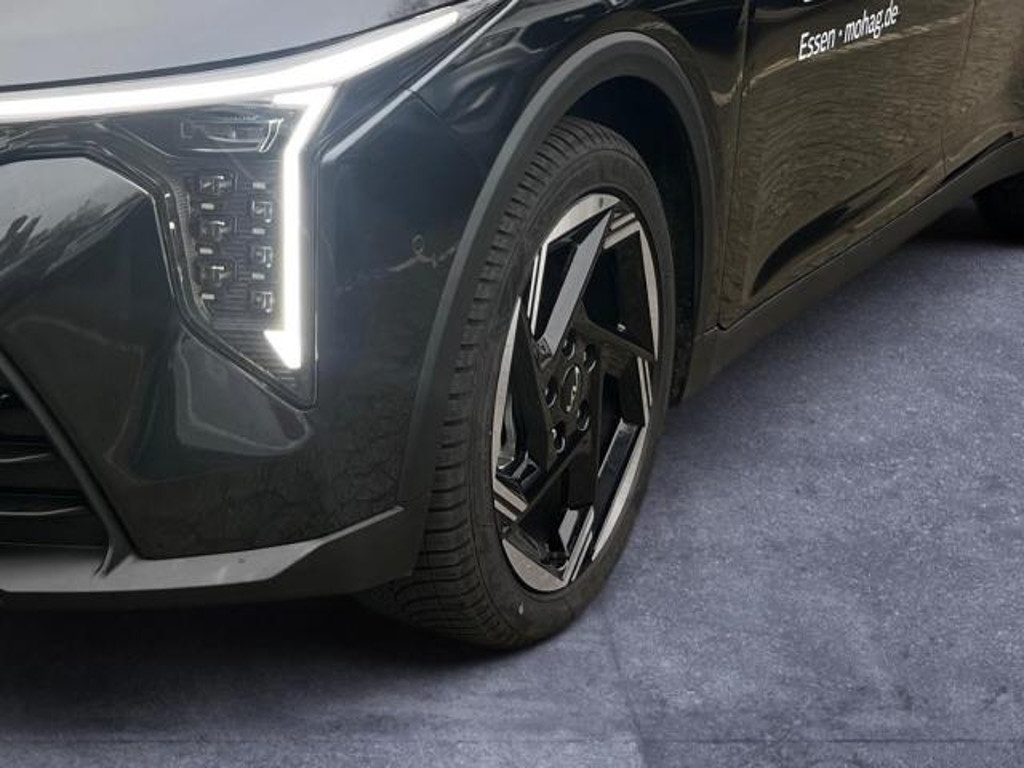 Kia K4