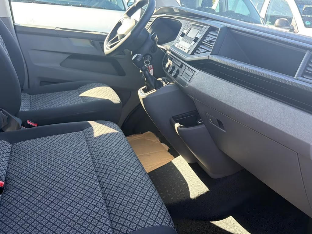 Volkswagen Caravelle