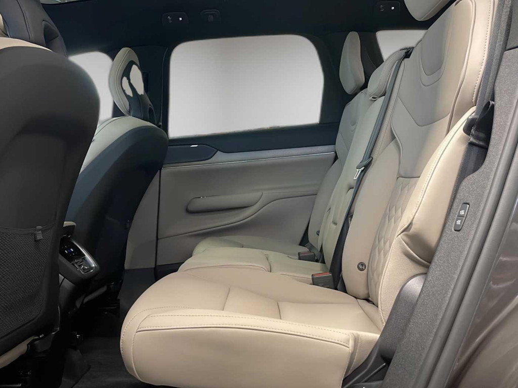 Volvo EX90