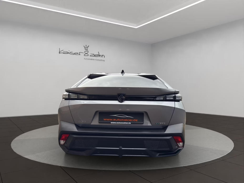 Peugeot 408