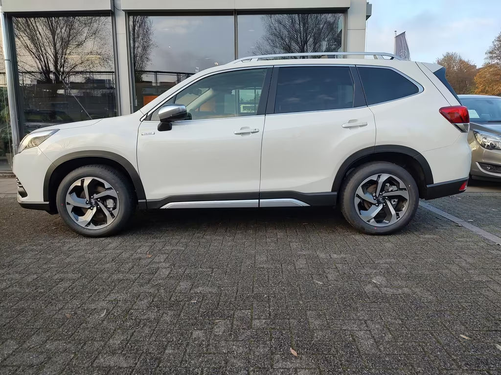 Subaru Forester 2.0ie Platinum Leder Schiebedach Navi