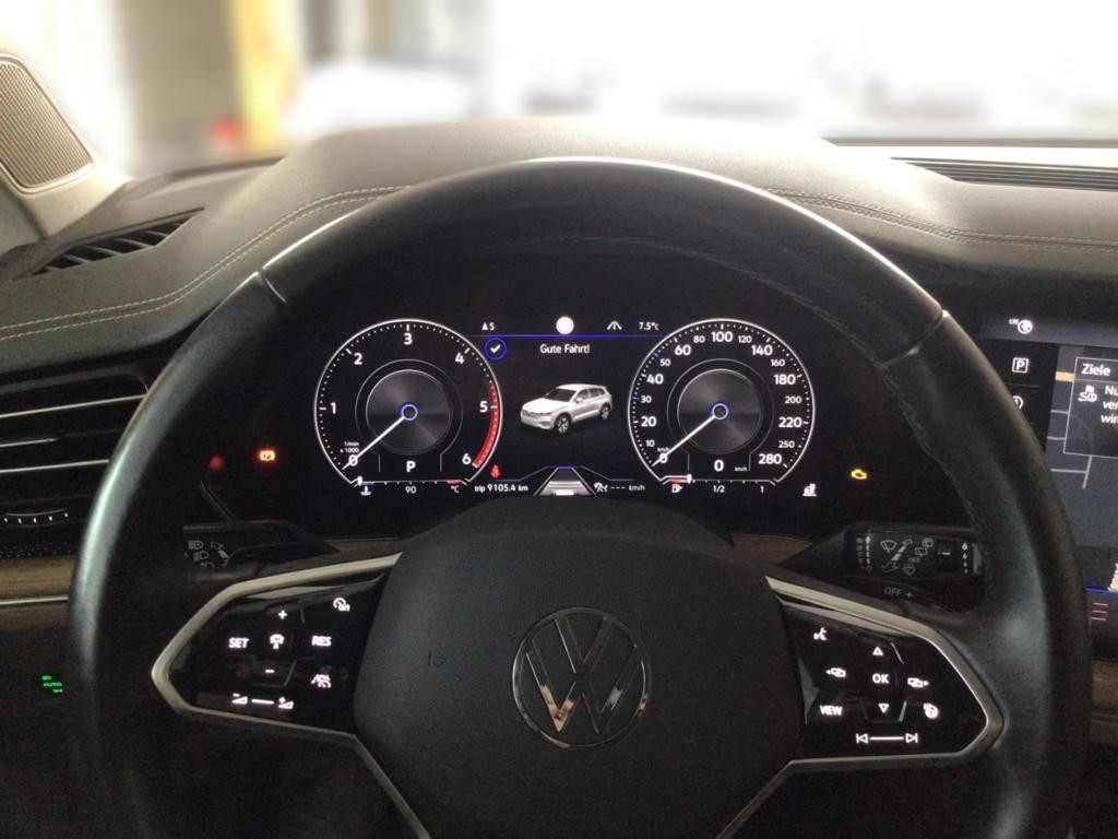 Volkswagen Touareg