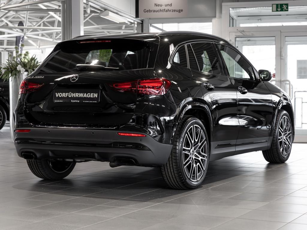 Mercedes-Benz GLA-Klasse GLA 200 AMG Line GLA 200 d