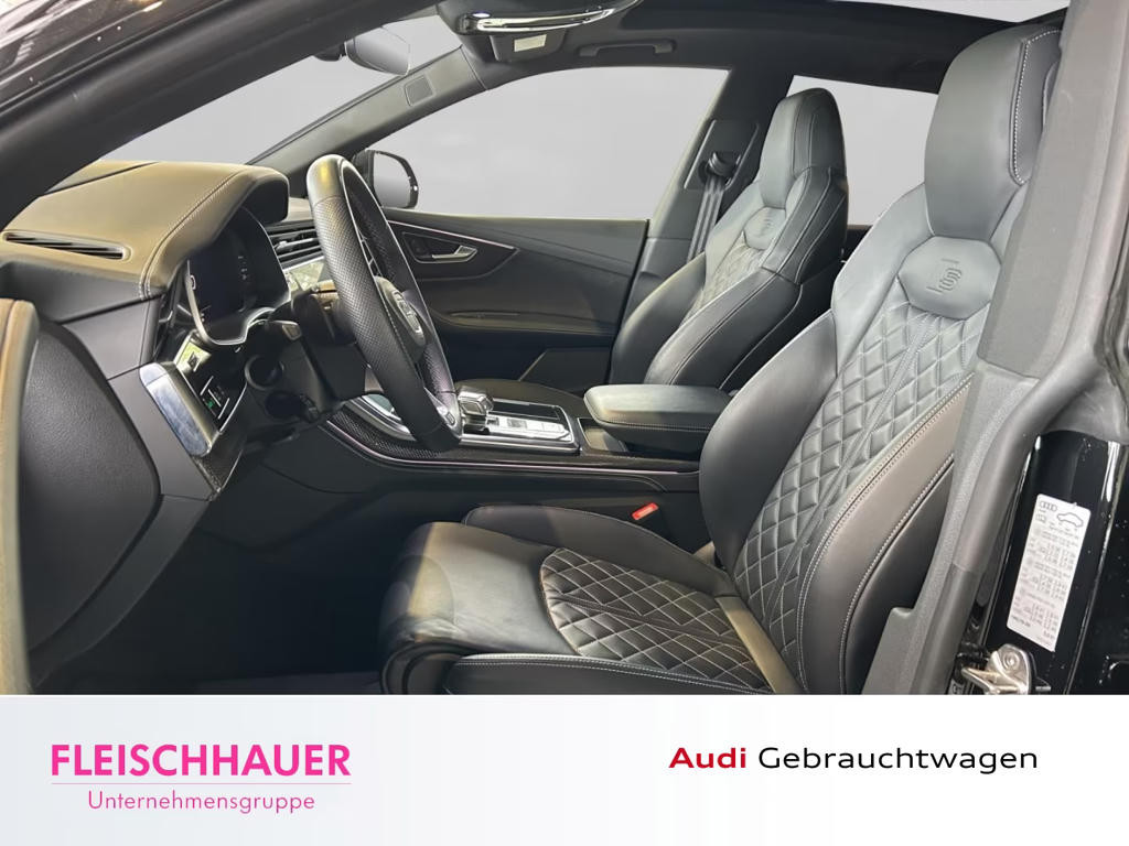 Audi SQ8
