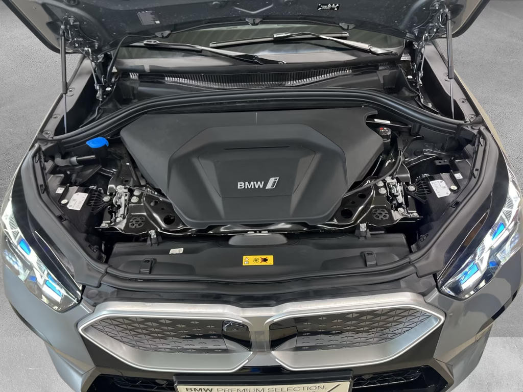 BMW iX2