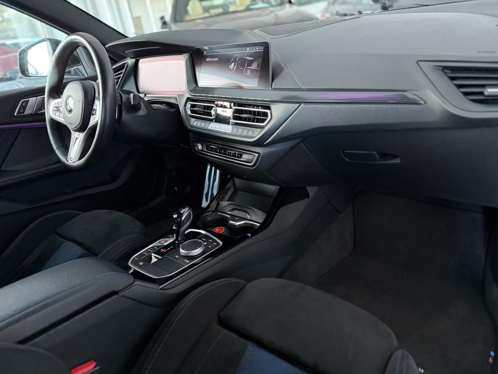 BMW M235