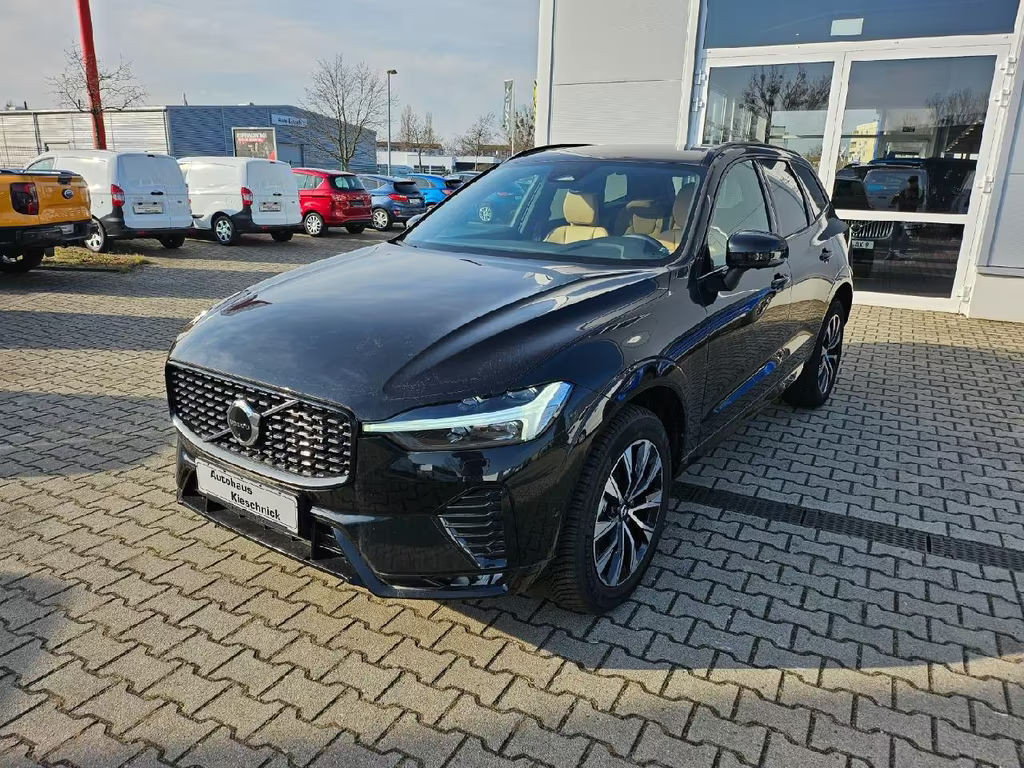 Volvo XC60 AWD Plus Dark