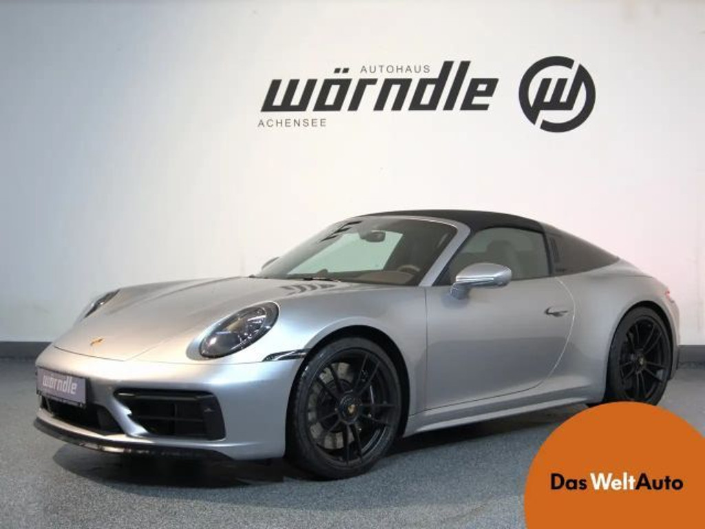 Porsche 911 GTS 4 Cabriolet Targa