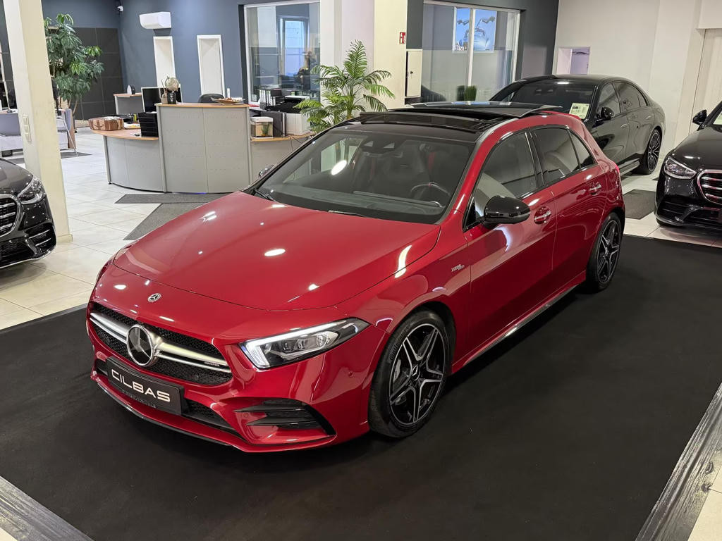 Mercedes-Benz A-Klasse AMG A 4MATIC