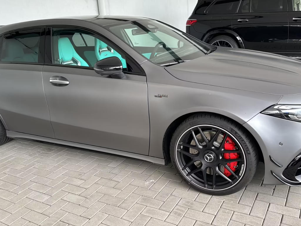 Mercedes-Benz A-Klasse AMG A 4MATIC A 45 AMG