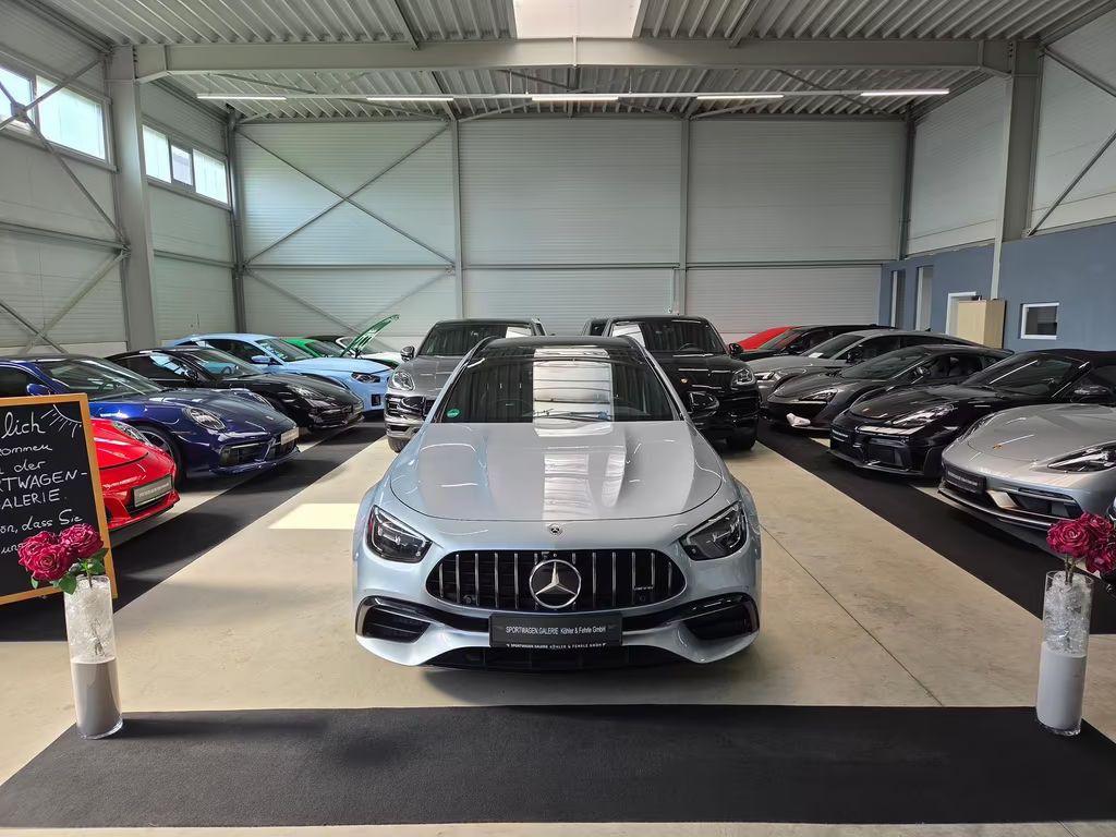 Mercedes-Benz A-Klasse AMG E 4MATIC E 63 AMG