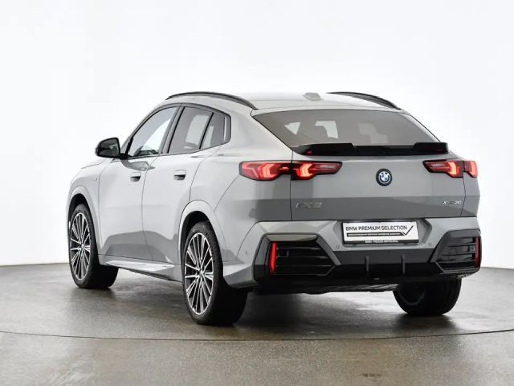 BMW iX2