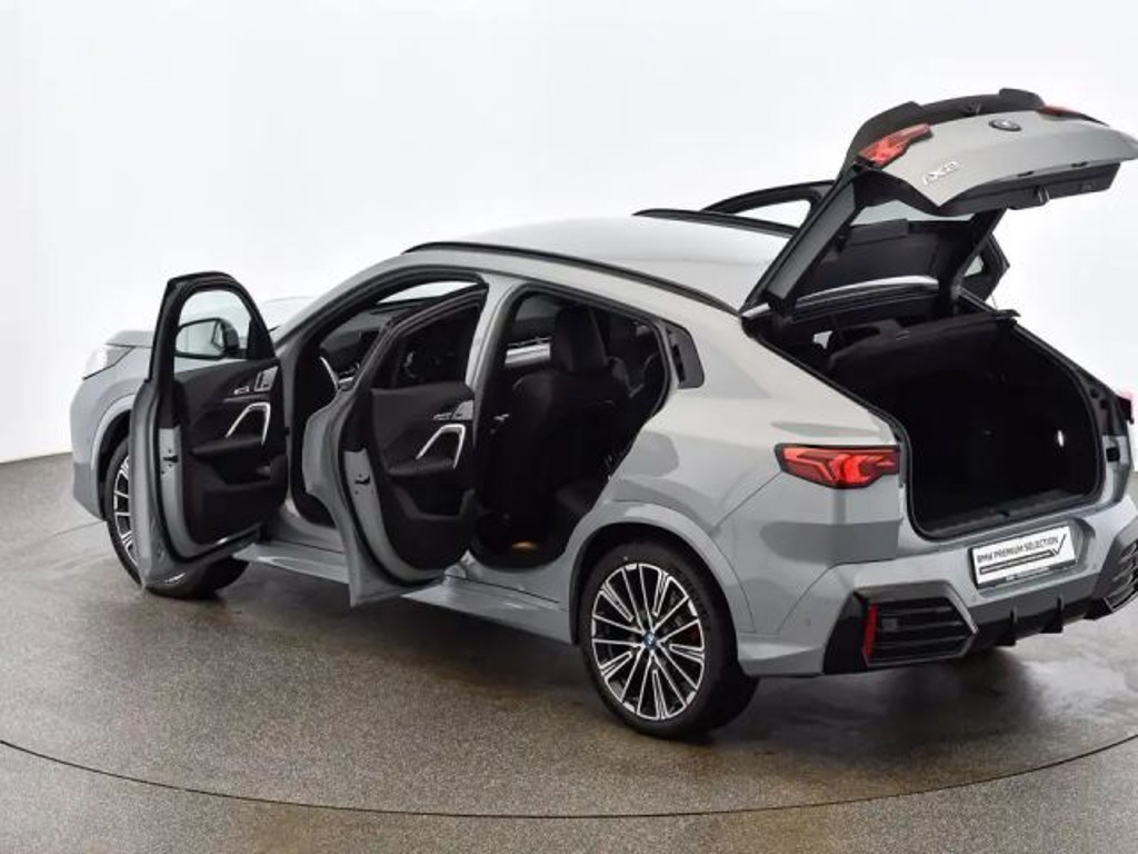 BMW iX2
