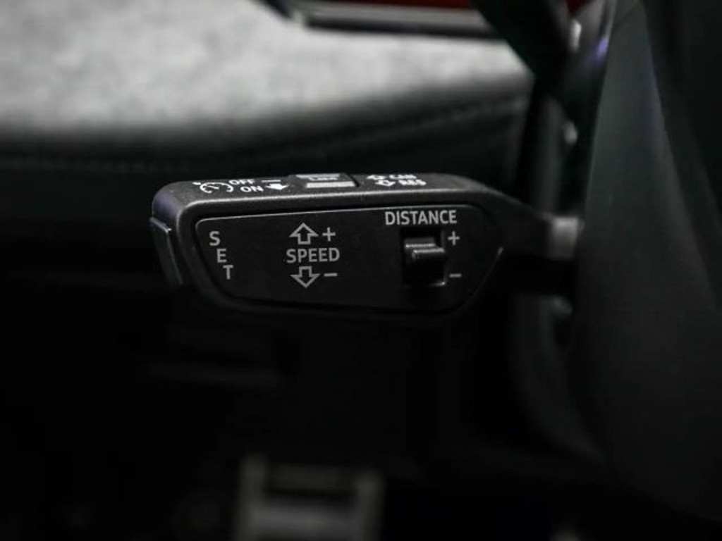 Audi S6 e-tron