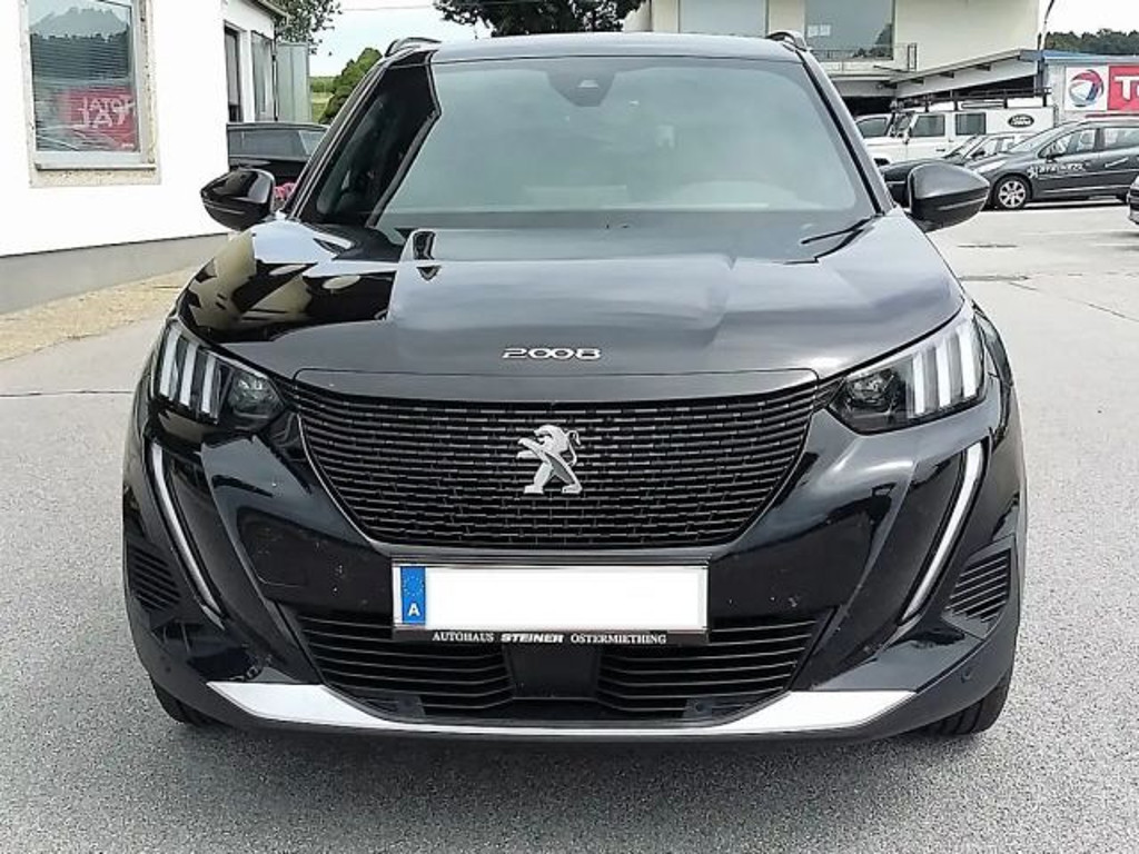 Peugeot e-2008