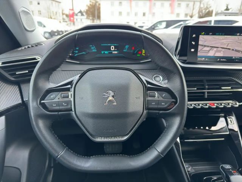 Peugeot e-2008