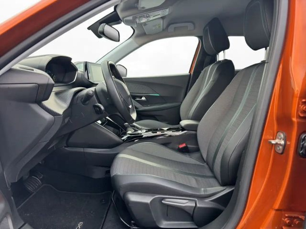 Peugeot e-2008