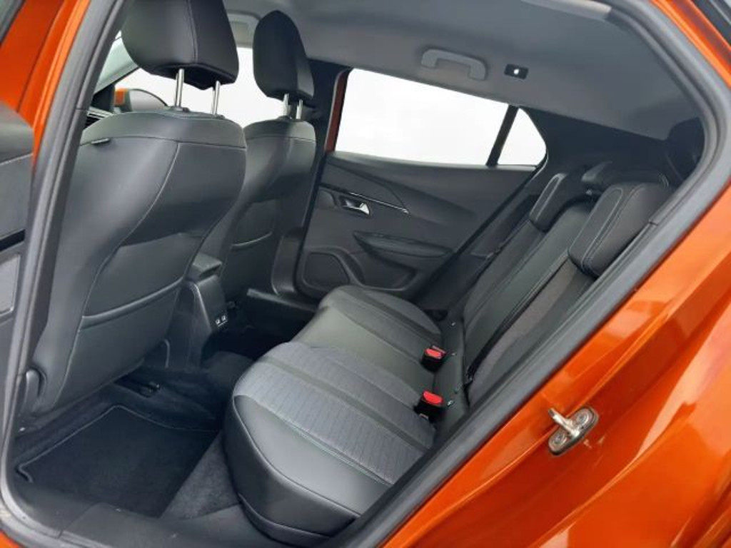 Peugeot e-2008