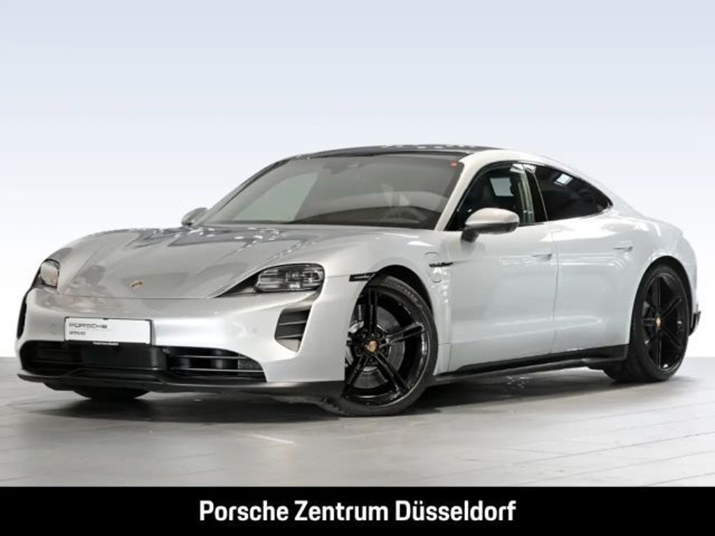 Porsche Taycan 4S