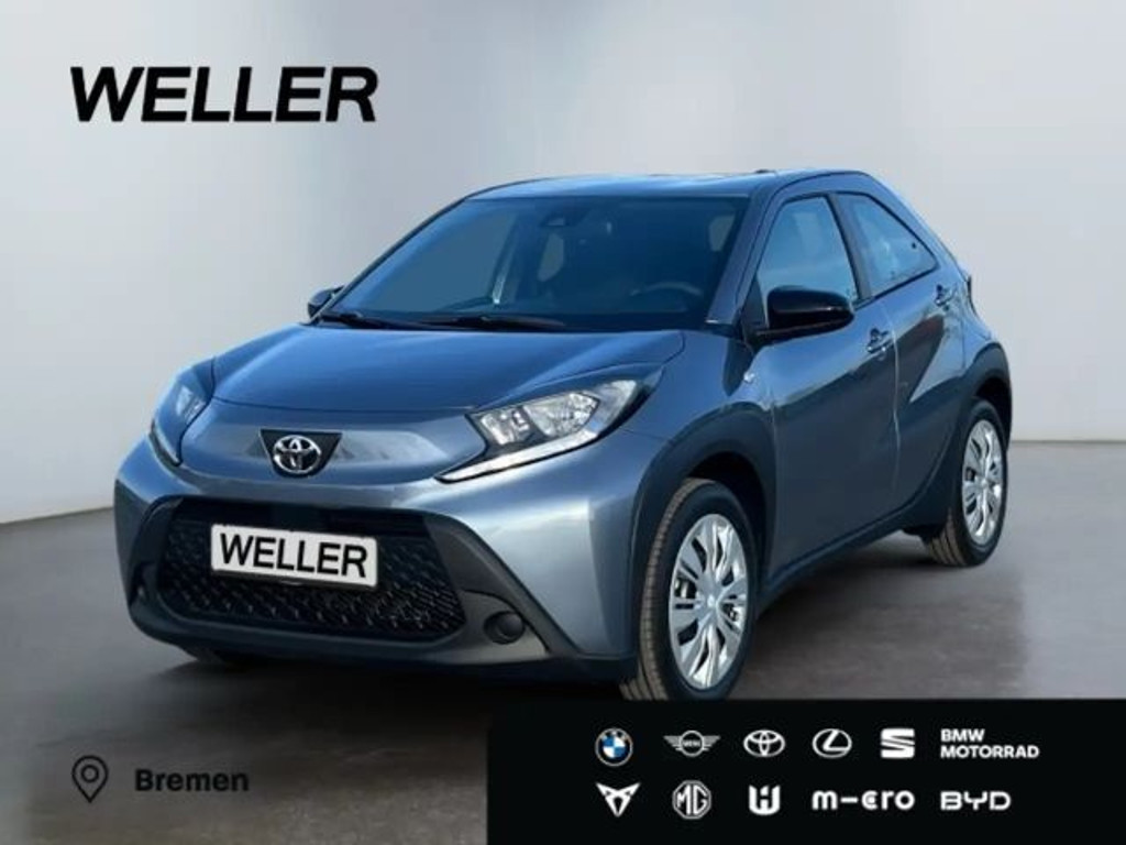 Toyota Aygo X Bi-Tone Hatchback