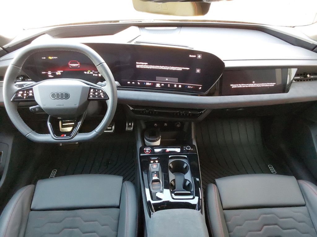 Audi S6 e-tron