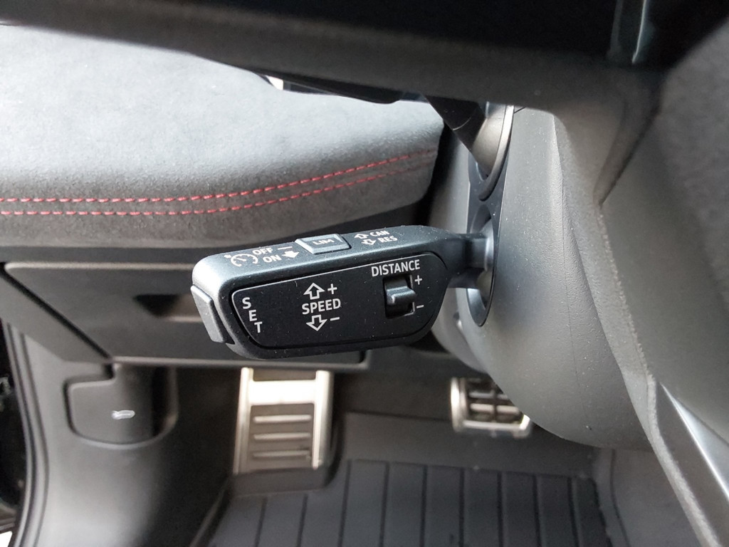 Audi S6 e-tron