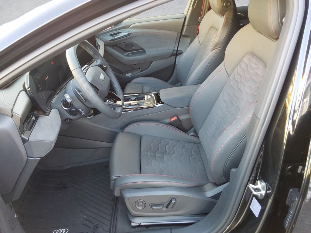 Audi S6 e-tron