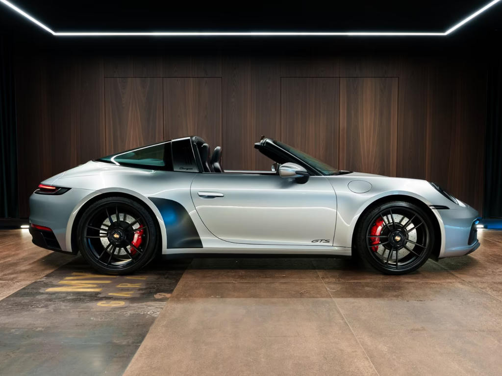 Porsche 911 GTS 4 992 Cabriolet Targa