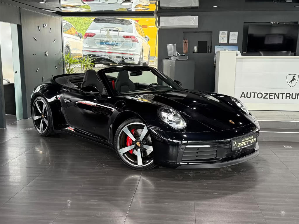 Porsche 911 992 Carrera Cabriolet