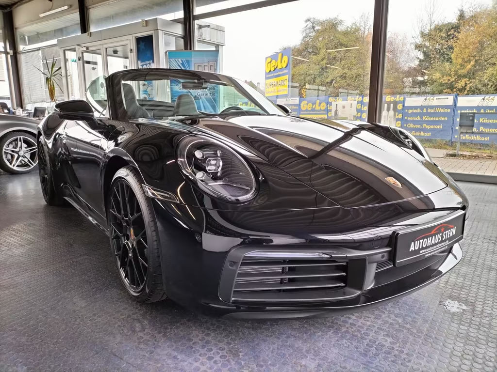 Porsche 911 Carrera Cabriolet