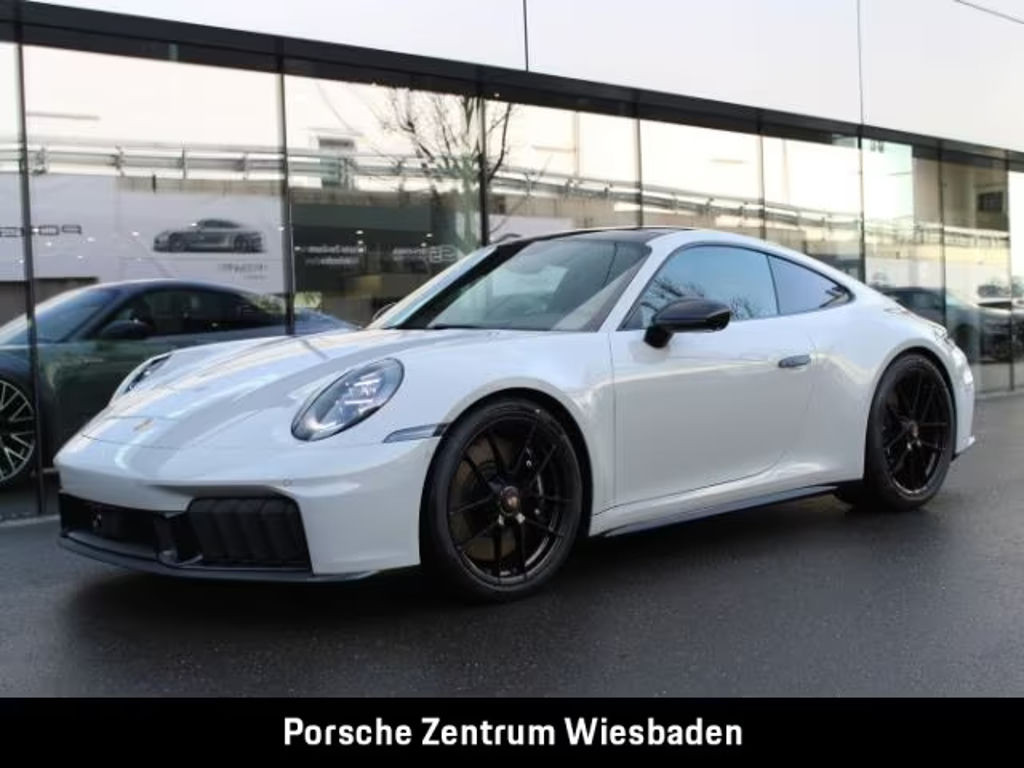 Porsche 911 GTS 4 992 Carrera