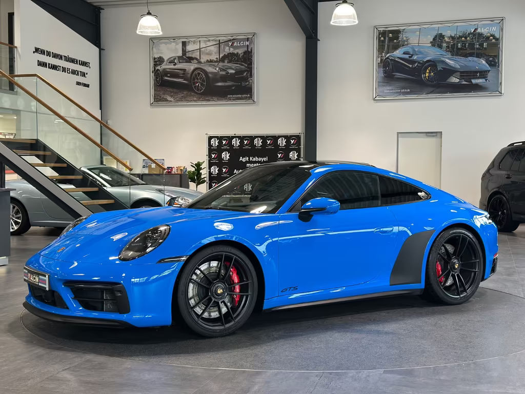Porsche 911 GTS Coupé 992 Carrera
