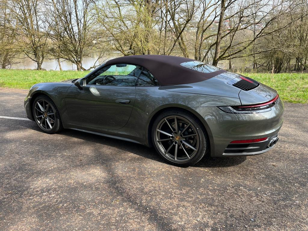 Porsche 911 992 Carrera Cabriolet
