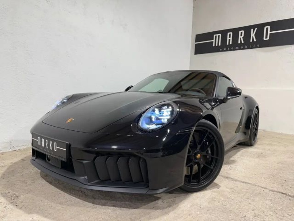 Porsche 911 GTS 4 992 Cabriolet Targa