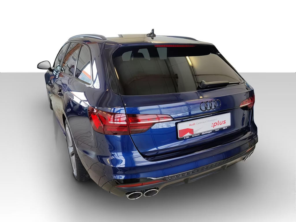 Audi S4