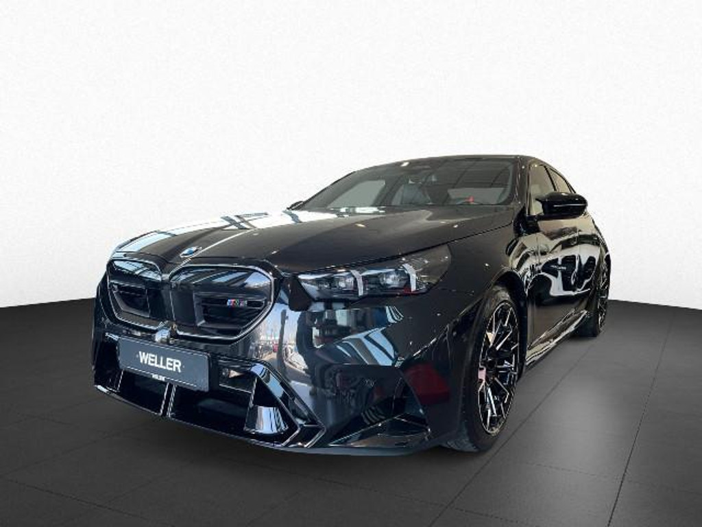 BMW M5 Sedan