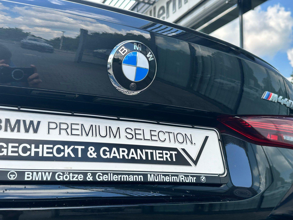 BMW M440