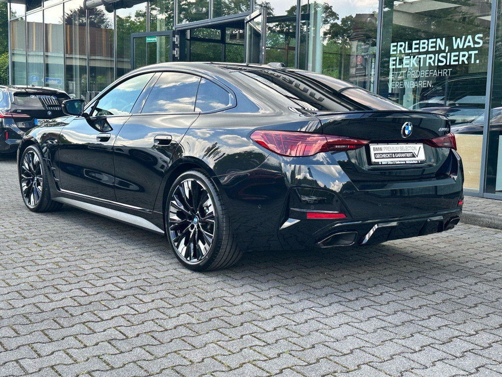 BMW M440