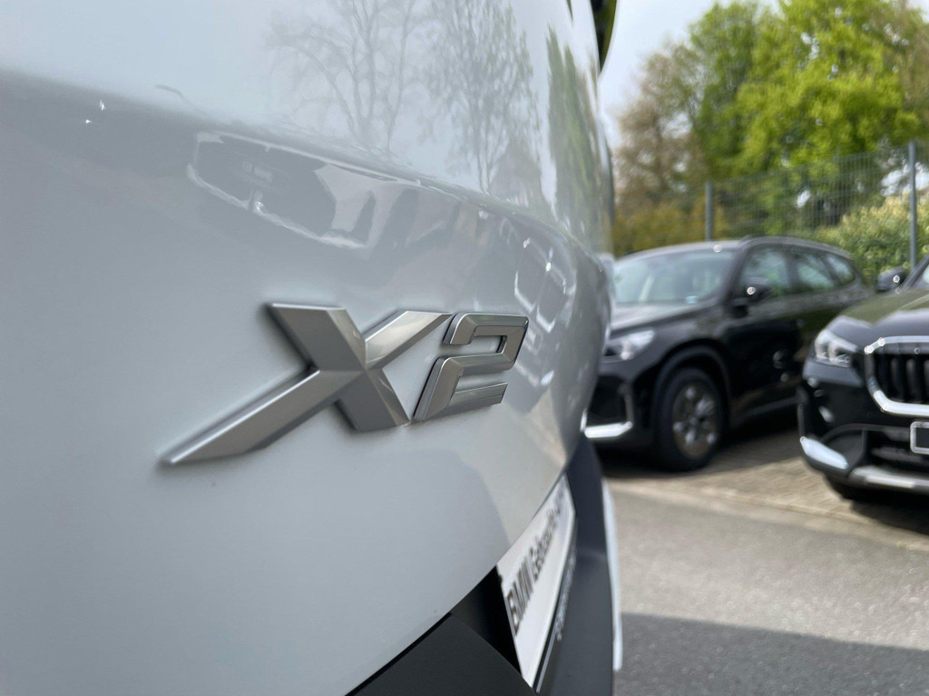 BMW X2