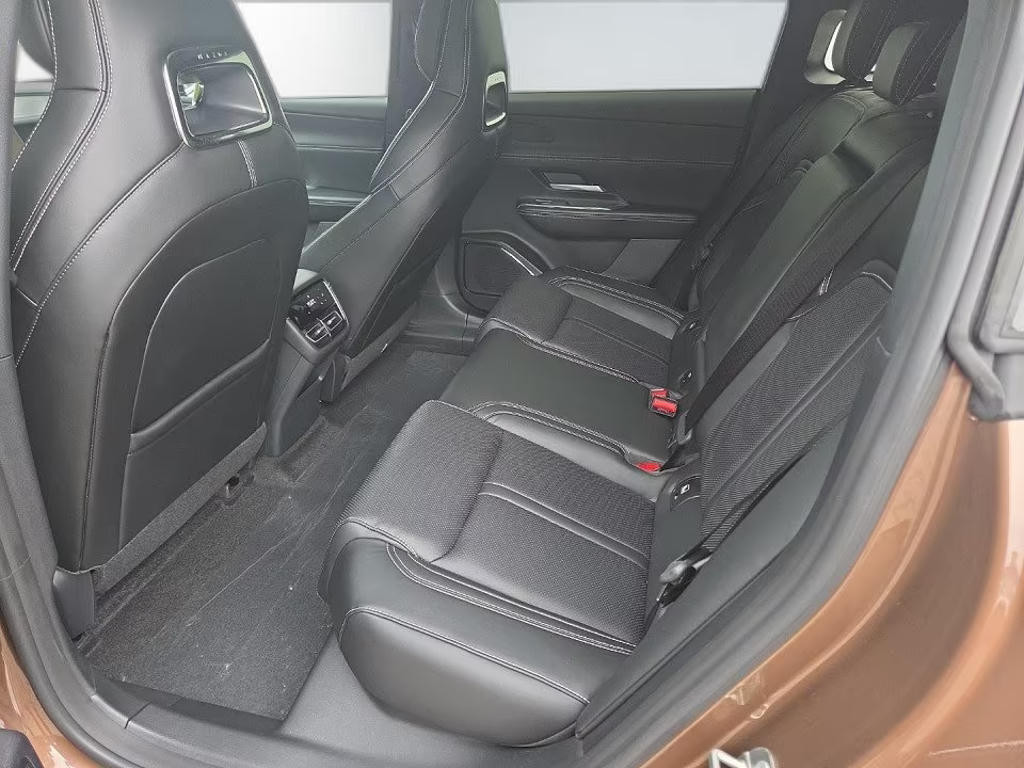 Mazda 6e