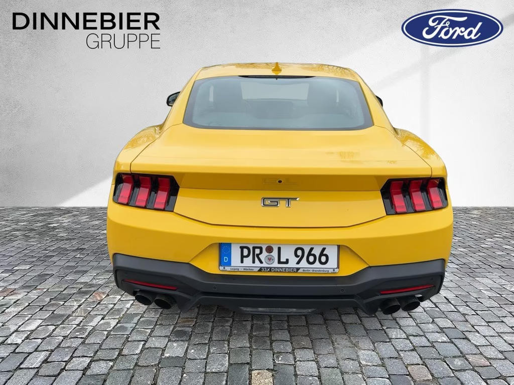 Ford Mustang Fastback GT 5.0 V8