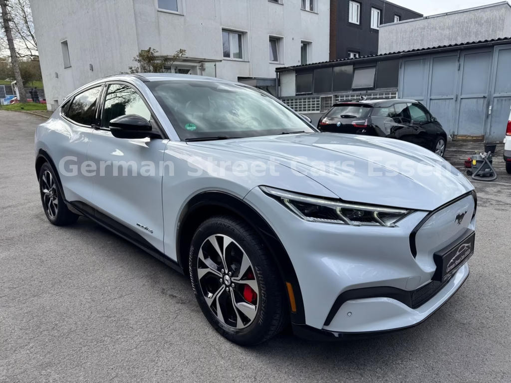 Ford Mustang Mach-E AWD