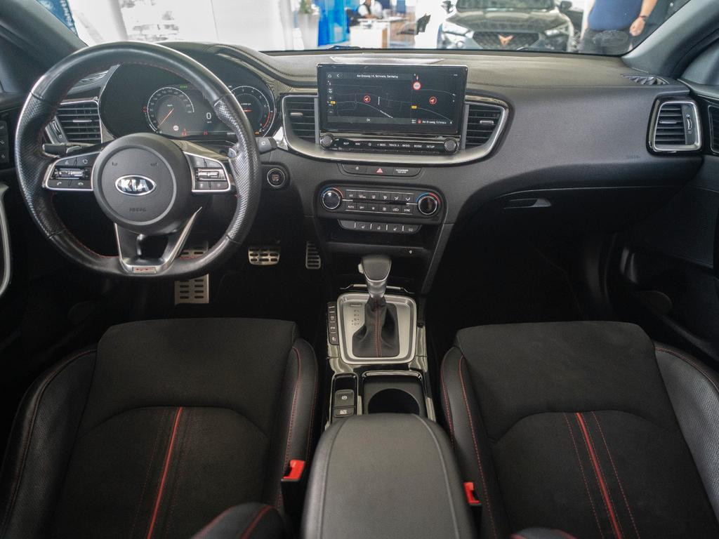 Kia ProCeed