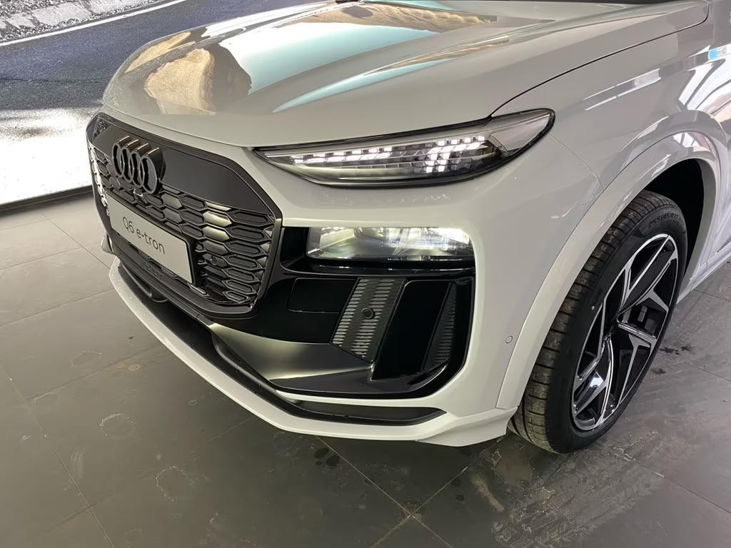 Audi Q6 e-tron