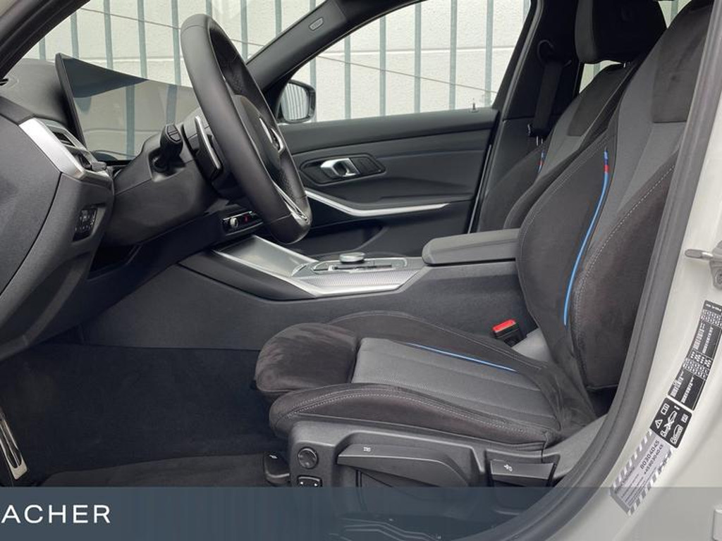 BMW 3 Serie 330 M-Sport xDrive Touring 330i